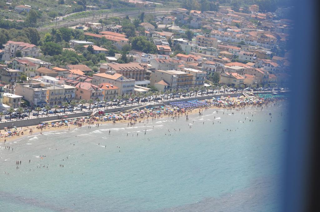 Hotel Serenella Agropoli Buitenkant foto