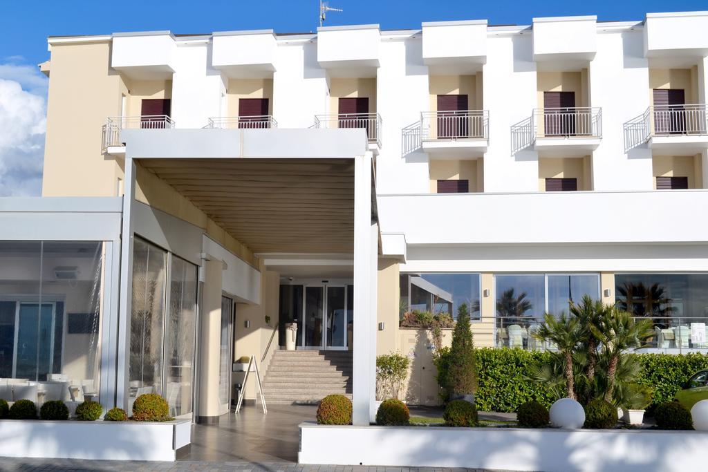 Hotel Serenella Agropoli Buitenkant foto