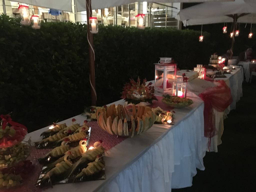 Hotel Serenella Agropoli Buitenkant foto