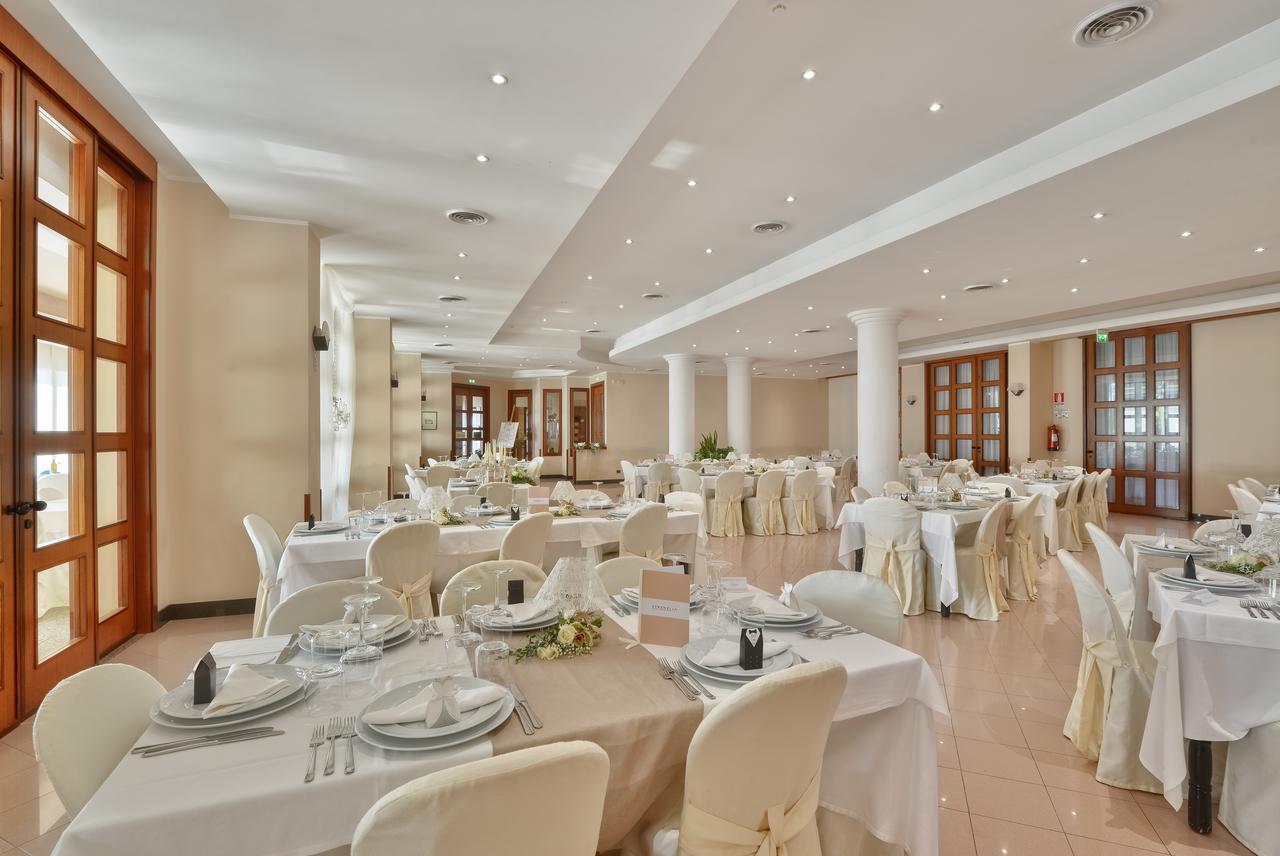 Hotel Serenella Agropoli Buitenkant foto