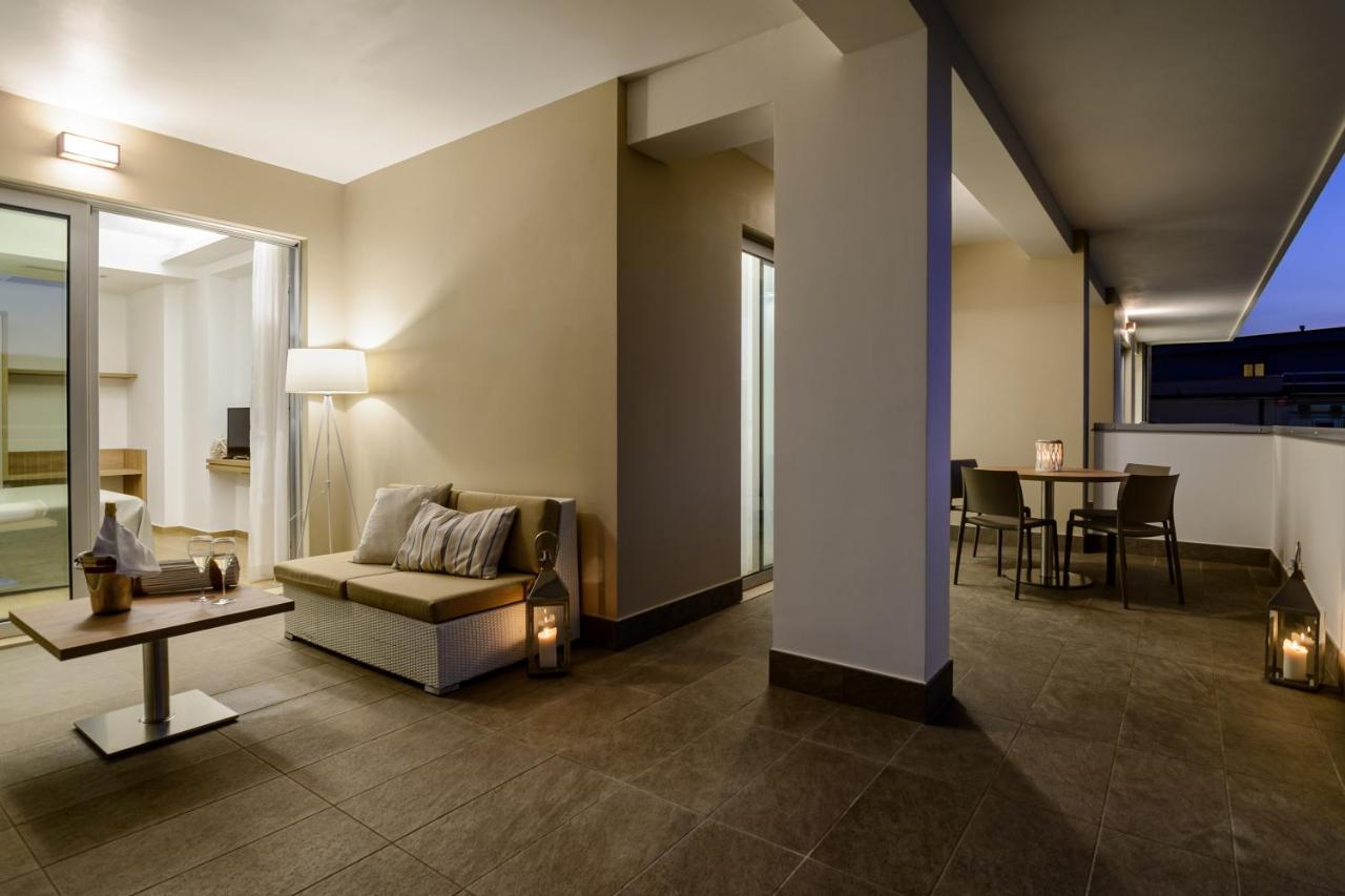 Hotel Serenella Agropoli Buitenkant foto