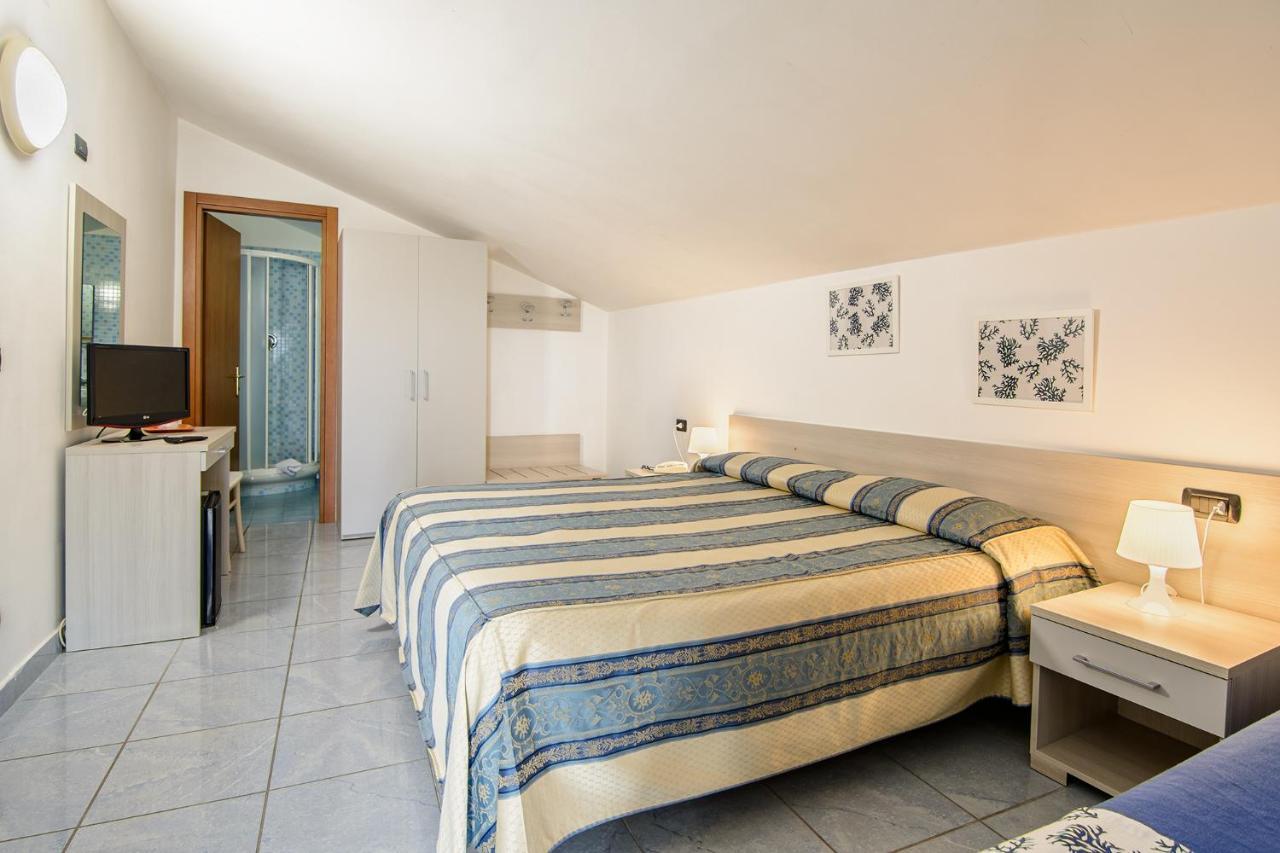 Hotel Serenella Agropoli Buitenkant foto